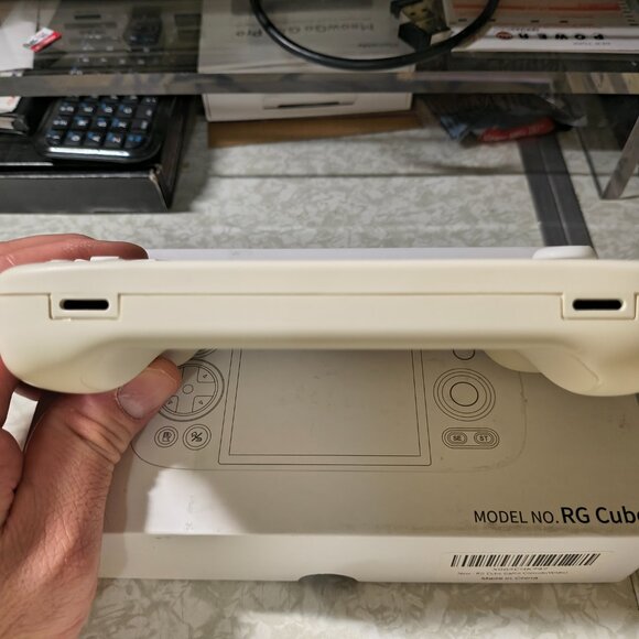 Retro Handheld - Picture 10 of 17